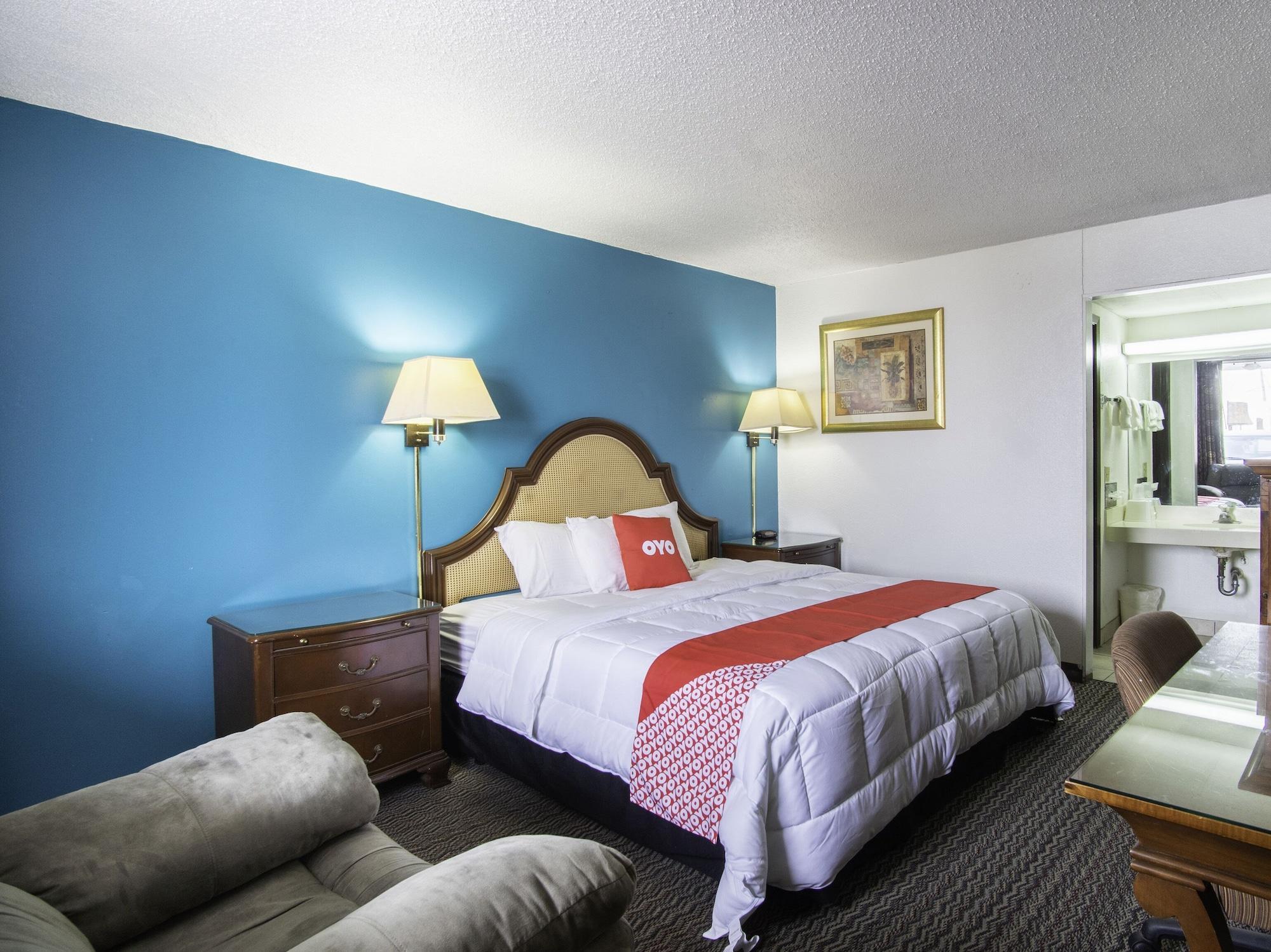 Oyo Hotel Hutchinson West 4Th Ave Buitenkant foto