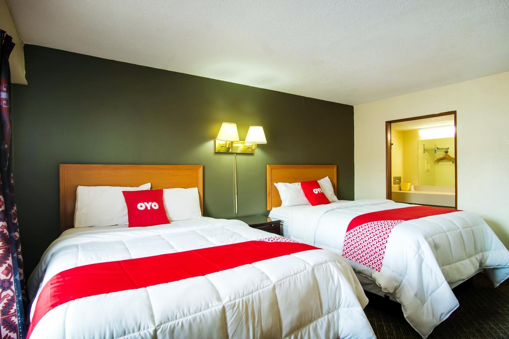 Oyo Hotel Hutchinson West 4Th Ave Buitenkant foto