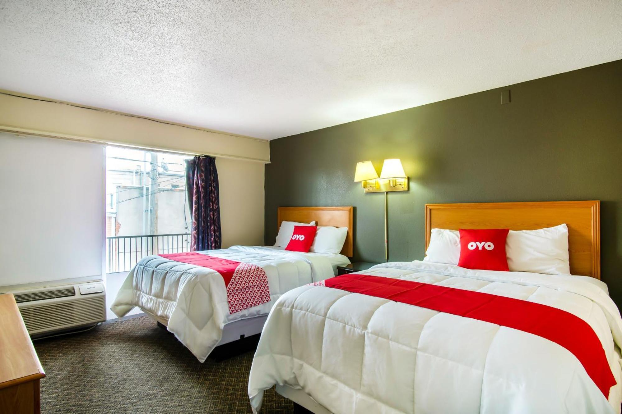 Oyo Hotel Hutchinson West 4Th Ave Buitenkant foto