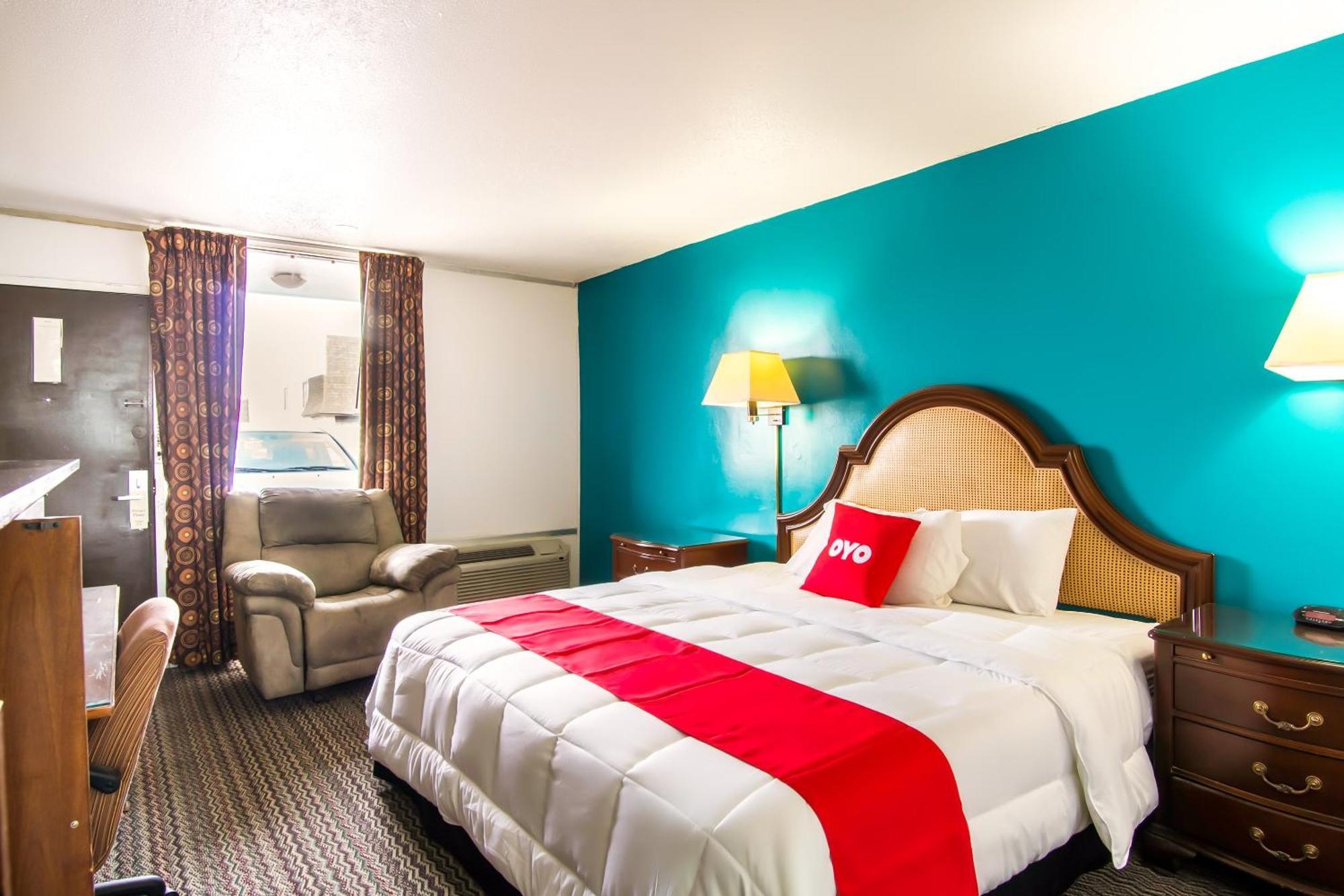 Oyo Hotel Hutchinson West 4Th Ave Buitenkant foto