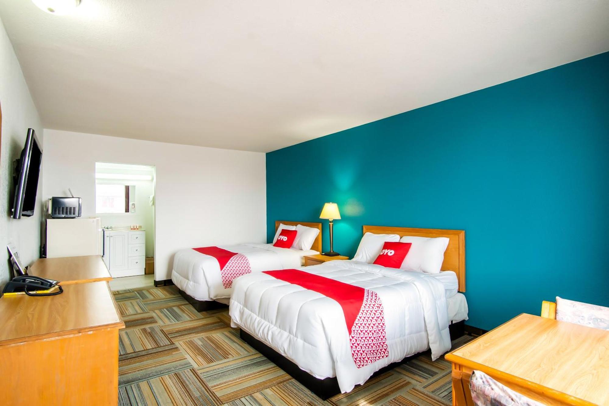 Oyo Hotel Hutchinson West 4Th Ave Buitenkant foto