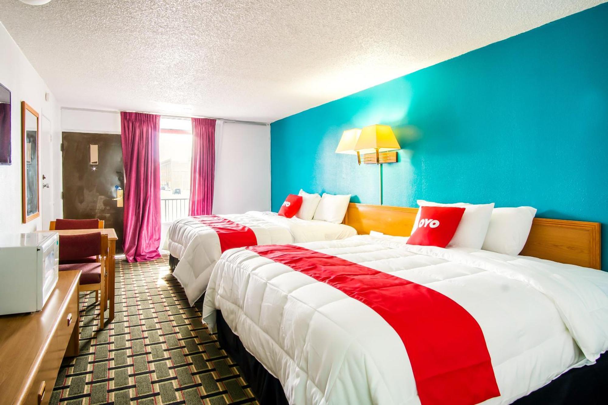 Oyo Hotel Hutchinson West 4Th Ave Buitenkant foto